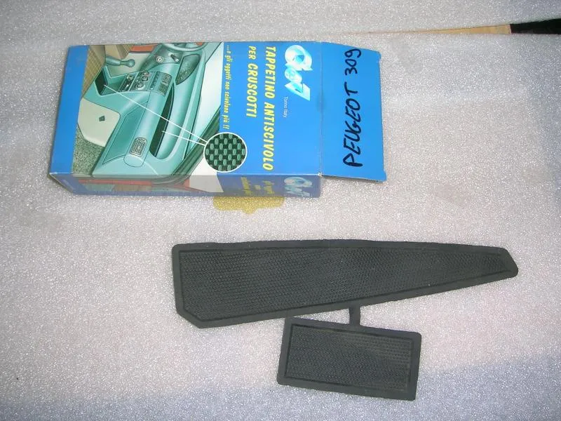Tappetino Antiscivolo Per Cruscotti Peugeot 309