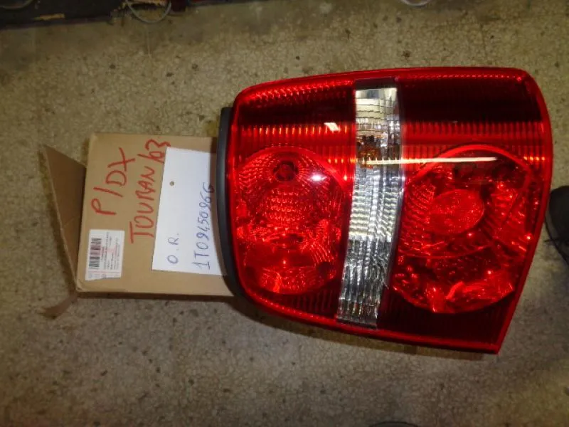Fanale Posteriore Destro Volkswagen Touran 03