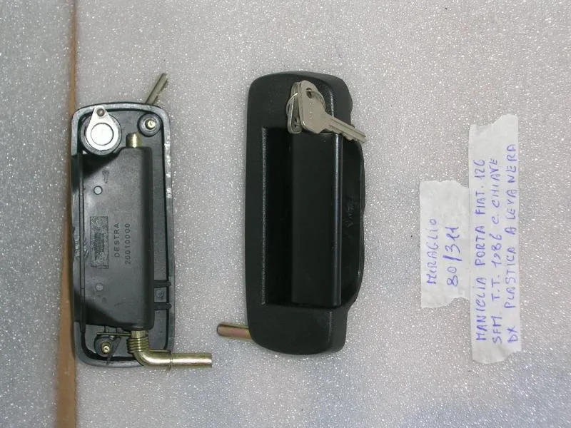 Maniglia Porta Fiat 126 Con Chiave Destra In Plastica a leva Nera