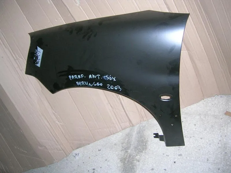 Parafango Anteriore Sinistro Con Fori Modanatura Citroen Berlingo, Peugeot Partner/ Ranch 2003-2008