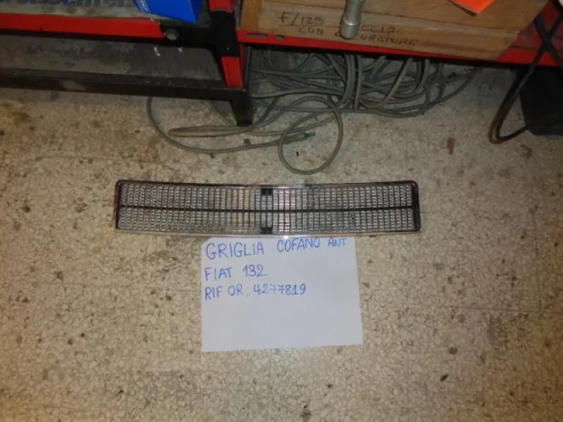 Griglia Cofano Anteriore Fiat 132