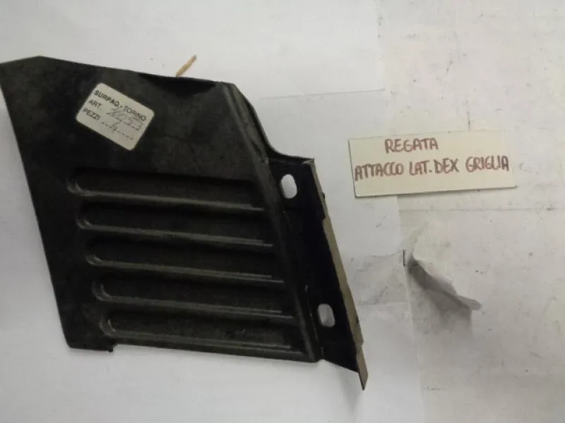 Attacco Griglia Laterale Destro Fiat Regata