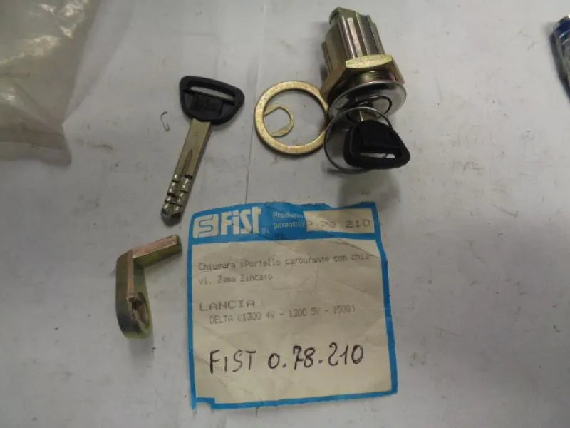 Cilindro Per Chiusura Sportello Carburante Con Chiavi Lancia Delta