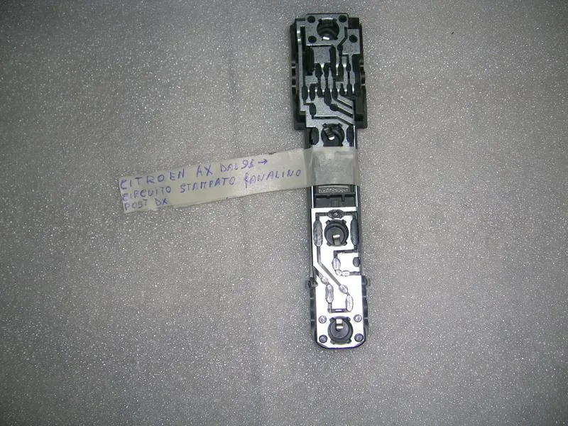 Portalamape  Fanalino Posteriore Destro Citroen Ax 91