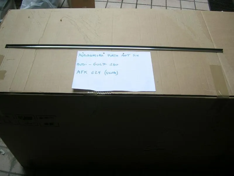 Modanatura Porta Anteriore Sinistra Volkswagen Golf 79 (4 Porte)