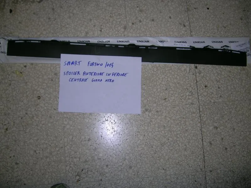 Spoiler Anteriore Inferiore Centrale Gomma Nero Smart Fortwo Dal 2014