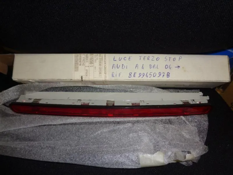 Luce Terzo Stop Posteriore Audi A4 2004-2007