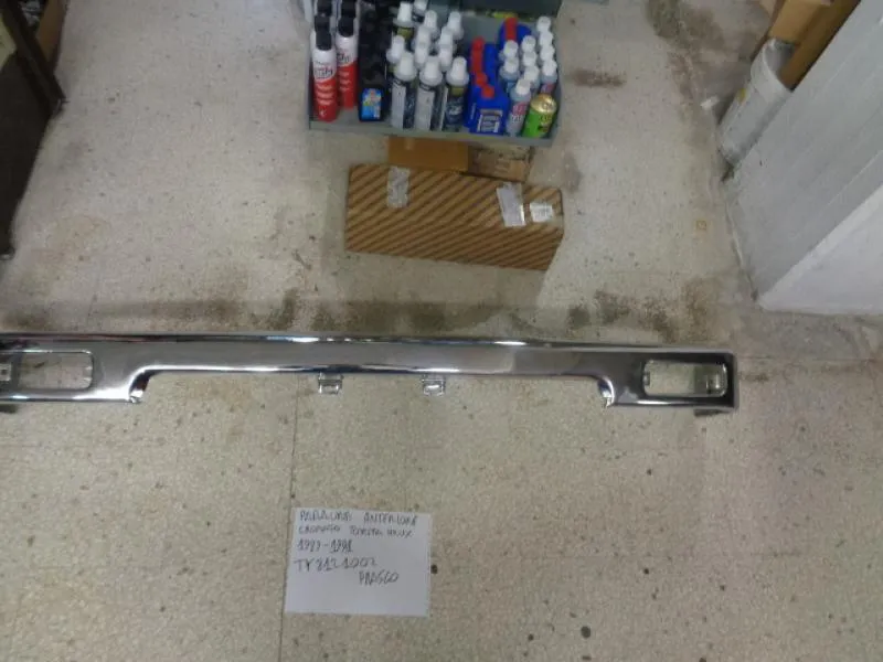 Paraurti Anteriore Cromato Toyota Hilux 1989-1991