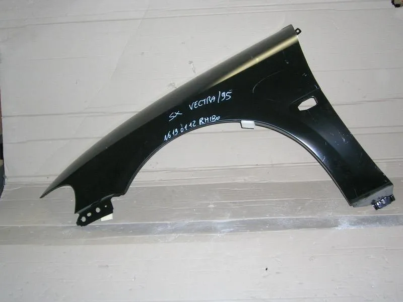 Parafango anteriore SX Opel Vectra '95