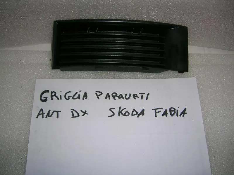 Griglia Paraurti Anteriore Destra Skoda Fabia Dal 2000 Al 2004