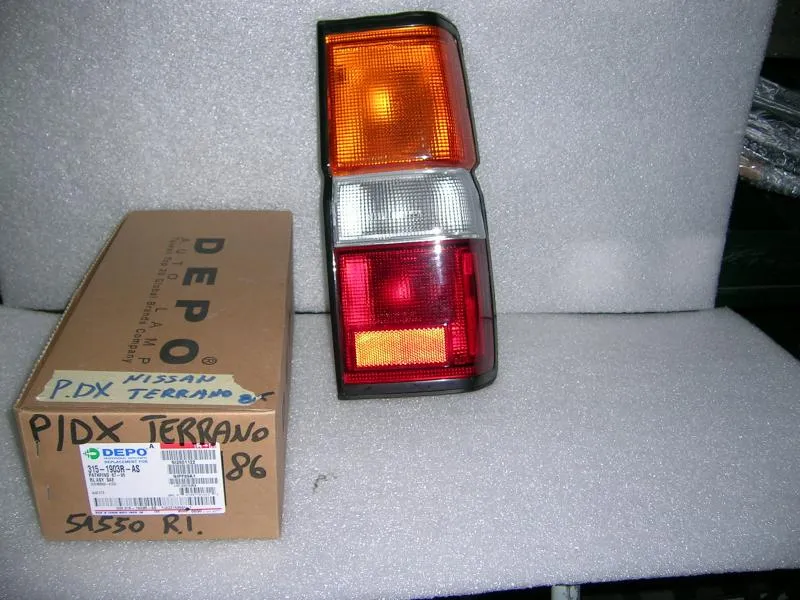 Fanalino Posteriore Destro Nissan Terrano 1986-1997