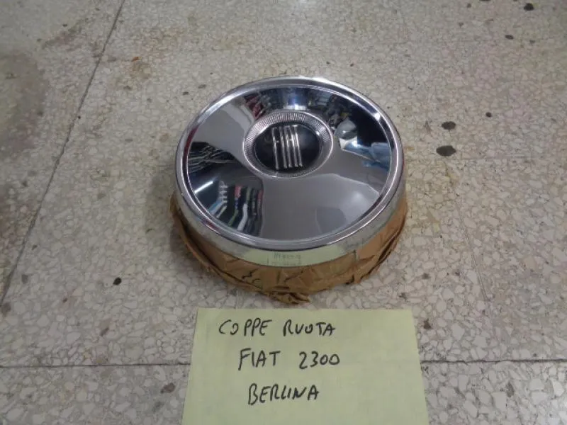 Coppe Ruota Fiat 2300 Berlina