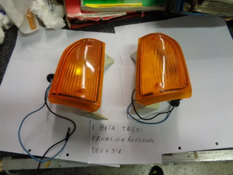 Fanalino Anteriore Arancione Destro+Sinistro Lancia Beta Trevi
