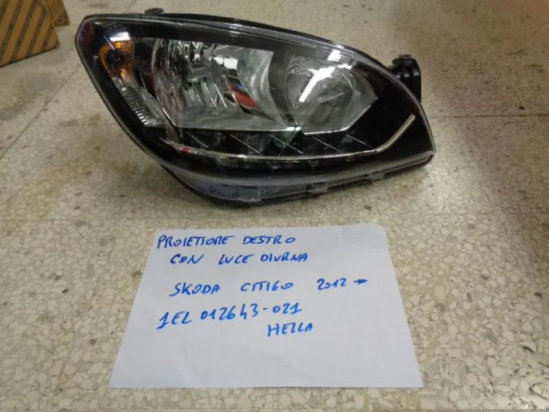 Proiettore Destro Con Luce Diurna Skoda CityGo 2012>