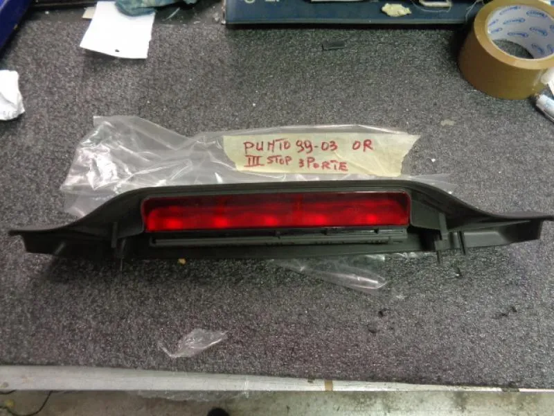 Fanalino 3 Stop Fiat Punto 188 1999-2010 3 Porte