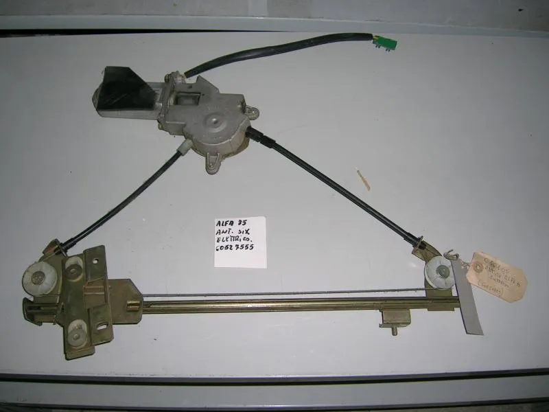 Alzavetro Ant. Sx Elettrico Alfa Romeo 75