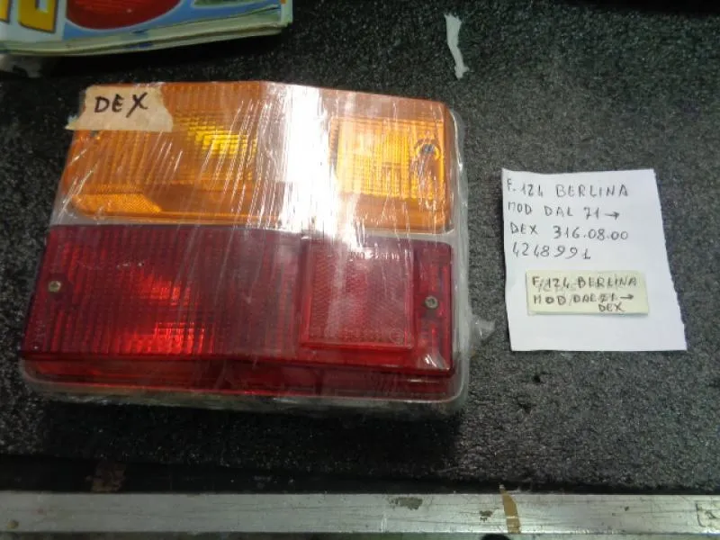 Fanale Posteriore Destro Fiat 124 Berlina 1971>