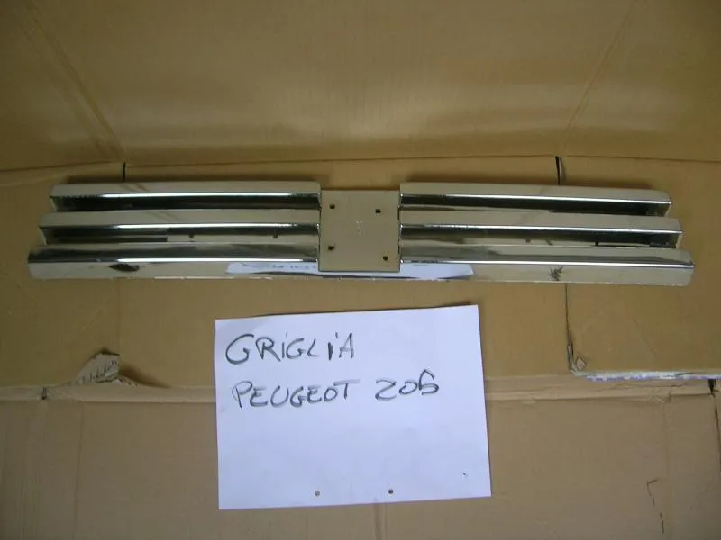 Griglia Peugeot 205