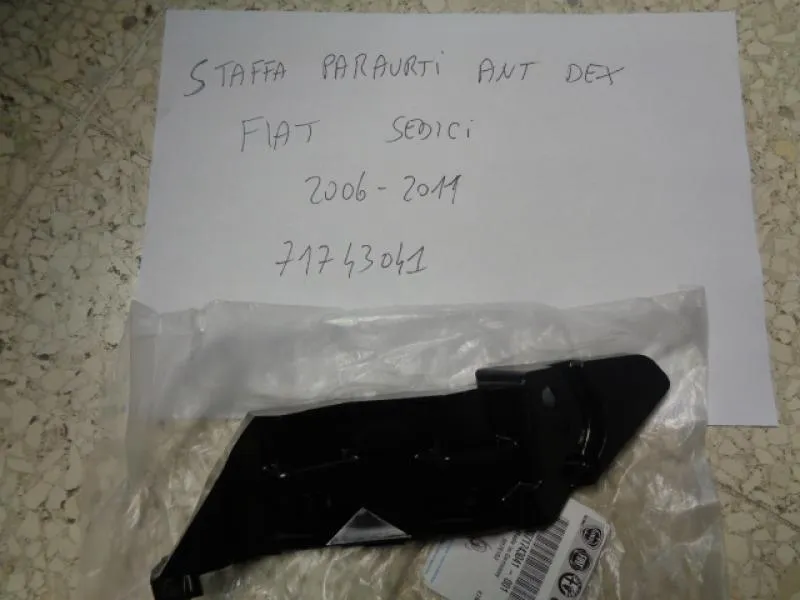 Staffa Paraurti Anteriore Destra Fiat Sedici 2006-2011