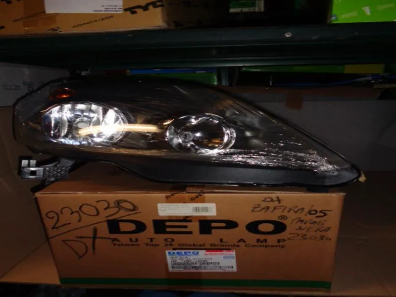 Proiettore Destro Opel Zafira Dal 2005 Al 2007 Con Parabola Nera