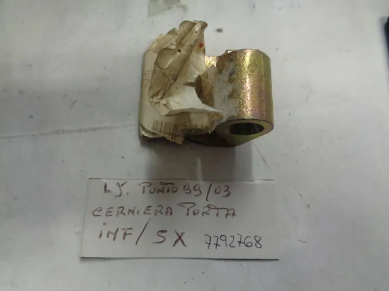 Cerniera Porta Inferiore Sinistra Lancia Y 1996-2003,Fiat Punto 1999-2010