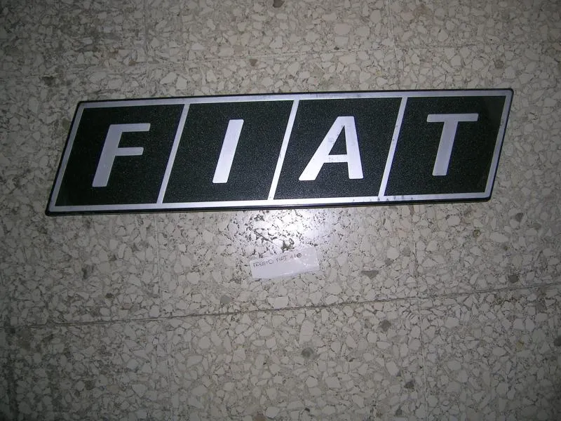 Fregio Fiat 110