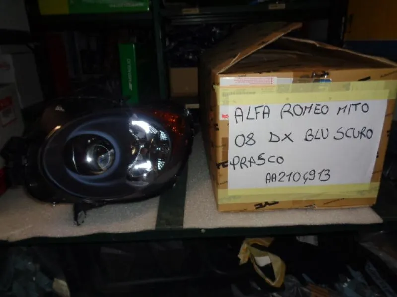 Proiettore Destro Alfa Romeo Mito Del 2008 Con Parabola Blu Scuro