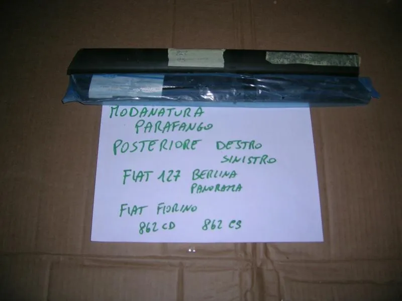 Modanatura Parafango Posteriore Destro e Sinistro Fiat 127 Berlina\Panorama  Fiat Fiorino