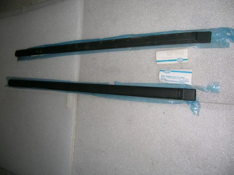Modanatura Porta Ant. Dx e Sx Alfa Romeo Alfetta 2000
