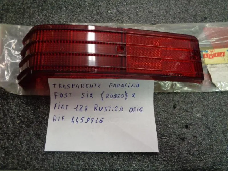 Plastica Fanalino Posteriore Sinistro Rosso Fiat 127 Rustica