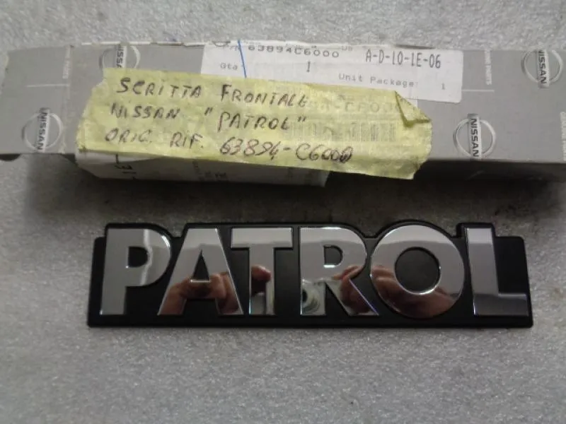 Scritta Frontale Nissan Patrol