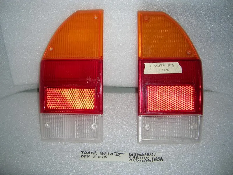 Plastica Fanalino Posteriore Destro e Sinistro Lancia Beta Berlina 3 Serie