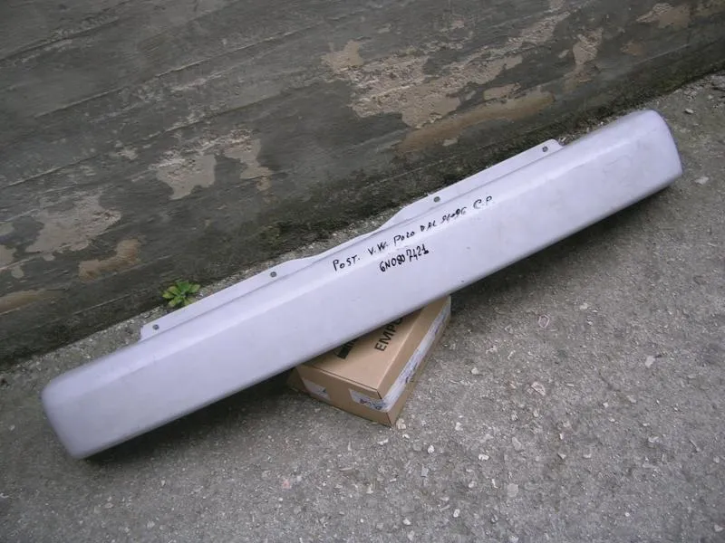 Paraurti Posteriore Volkswagen Polo Dal 94 Al 96 (Da Veriniciare)