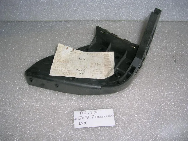 Staffa Fendinebbia Destra Audi A6 I Serie