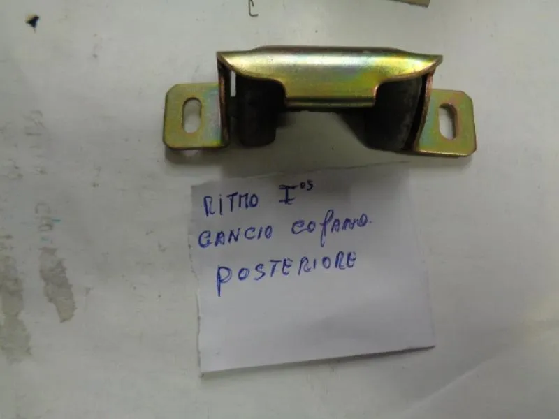 Gancio Cofano Posteriore Fiat Ritmo Prima Serie