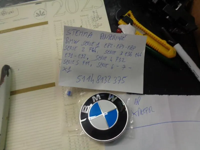 Fregio Anteriore Bmw Serie 1 E87-E88-E82,Serie 2 F44,Serie 3 E36-E46-E91-E92,Serie 4 F32,Serie 5 F11,Serie 6,Serie 7,X1