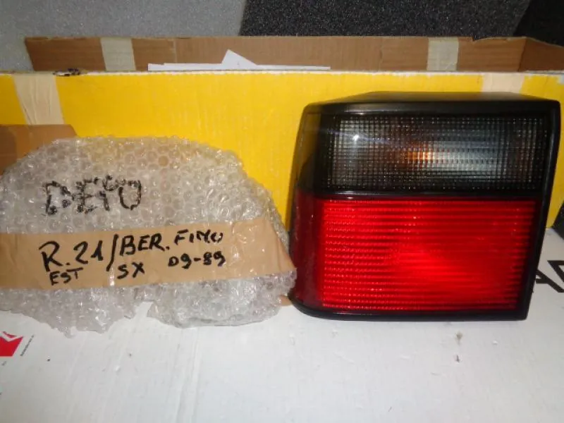 Fanale Posteriore Esterno Sinistro Fumè Renault 21 Dal 1986 Al 1989