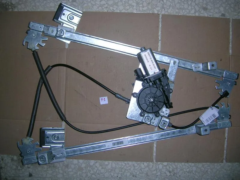 Alzavetro Elettrico Anteriore Sinistro Freelander 3-5 P  '98-'06