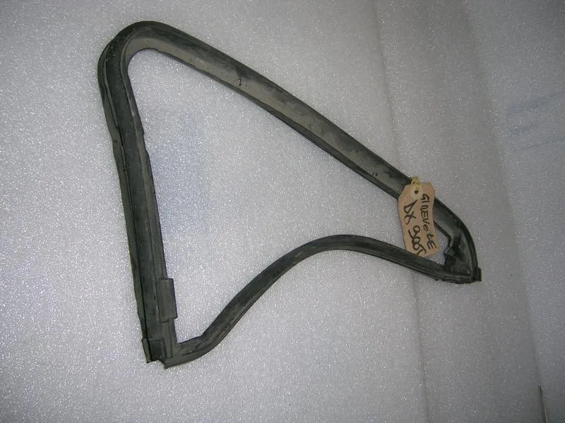 Guarnizione Deflettore  Ant. Dx  Fiat 900T