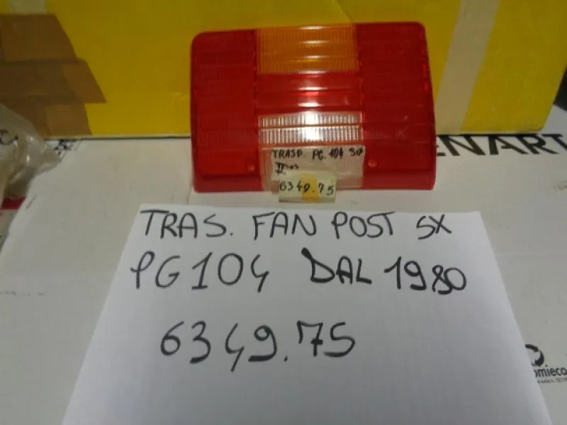 Plastica Fanalino Posteriore Sinistro Peugeot 104 Dal 1980