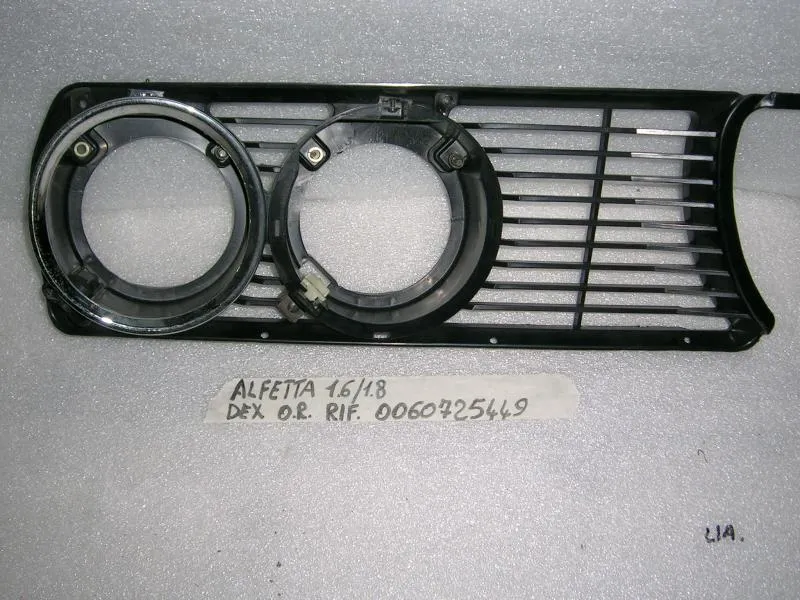Griglia Ant. Dx Alfa Romeo Alfetta 1600-1800
