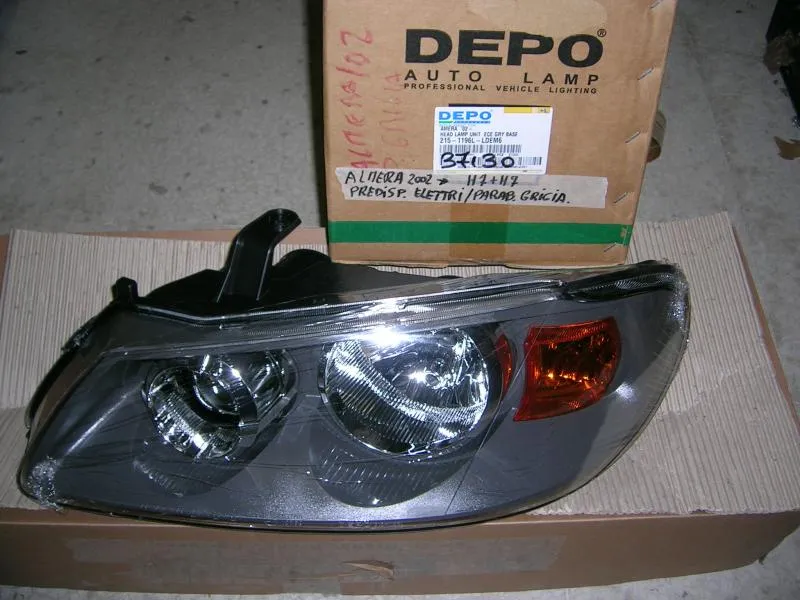 Proiettore Sx Nissan Almera '02