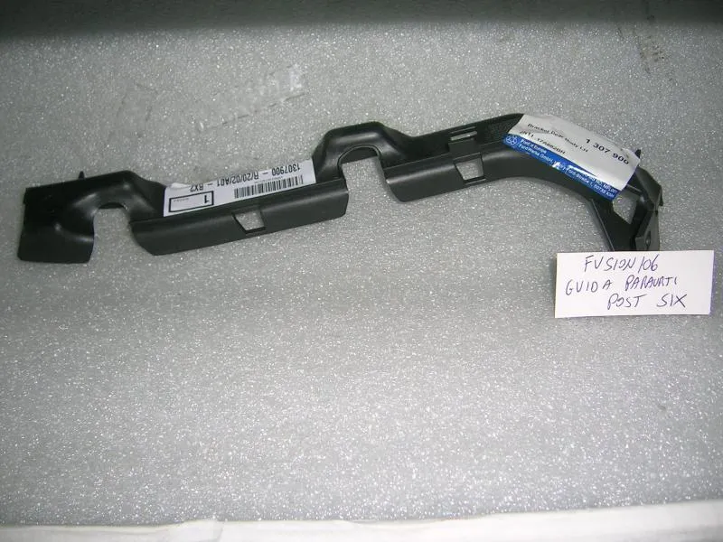 Guida Paraurti Posteriore Sinistro Ford Fusion 06'