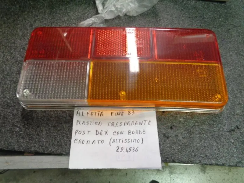 Plastica Fanalino Posteriore Destro Con Bordo Cromato Alfa Romeo Alfetta 1983