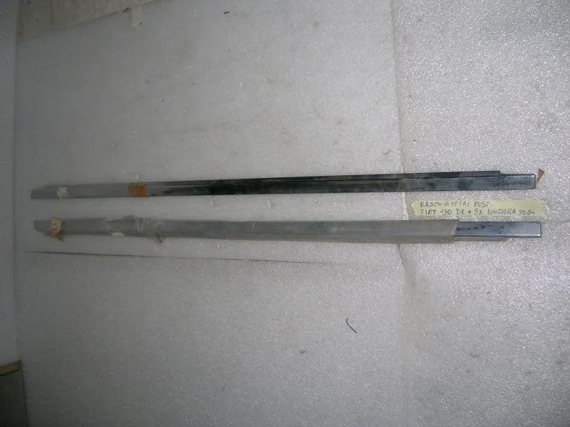Raschiavetro Posteriore Destro E Sinistro Fiat 130 (Lunghezza 90Cm)