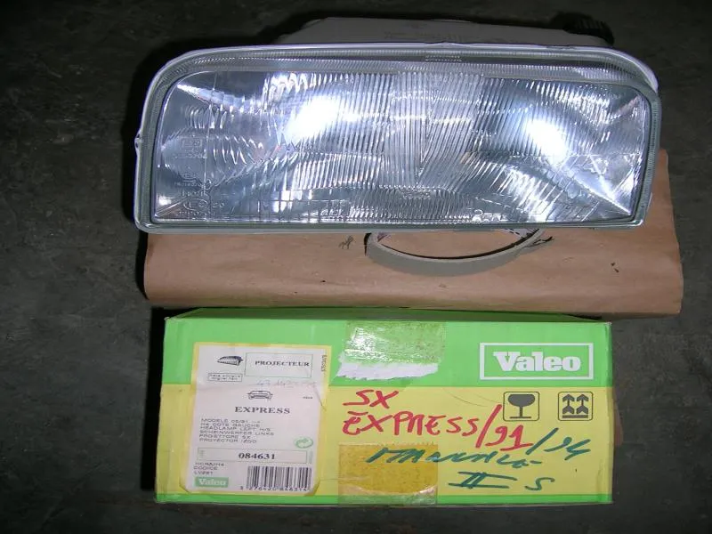 Proiettore Sinistro Regolazione Manuale Renault Express 1991-1994