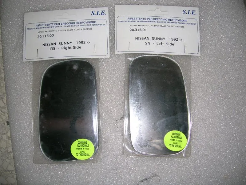 Vetrino Specchio Retrovisore Dx e Sx Nissan Sunny