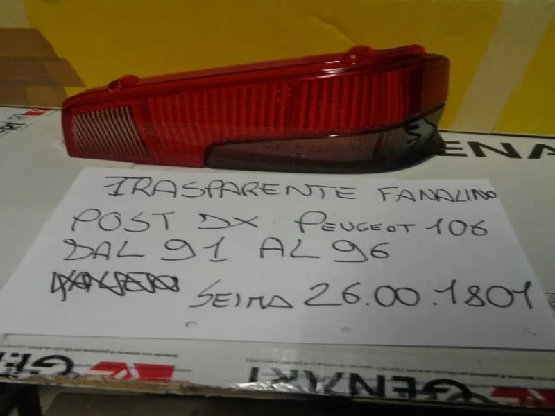 Plastica Fanalino Posteriore Destro Peugeot 106 DAL 1991 Al 1996