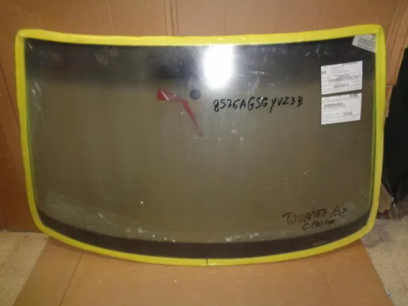 Parabrezza Verde Con Fascia Touareg Del 2003