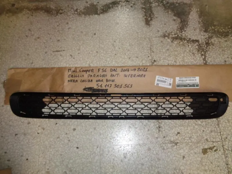 Griglia Paraurti Anteriore Inferiore Centrale Nera Lucida Mini Cooper F56 2014-2021